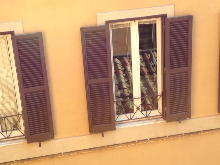 13-window reflection, Rome